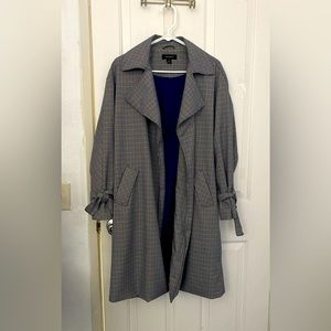 Women with Belt Trench Coat